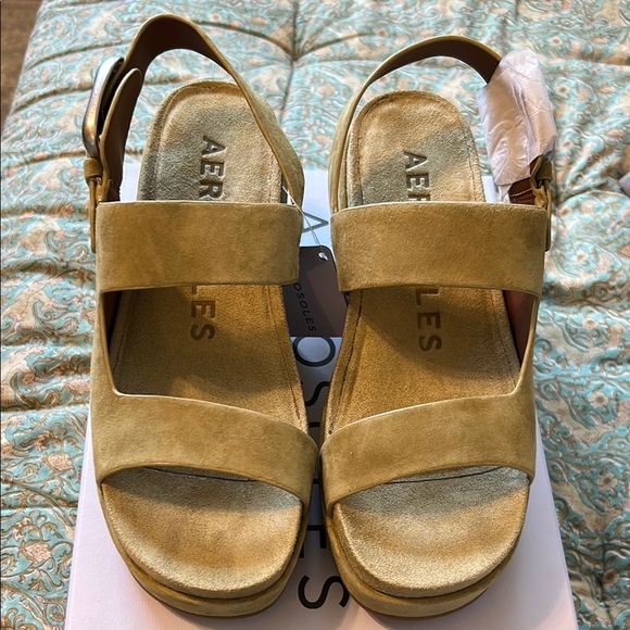 AEROSOLES Suede Light Olive Green Platform Shoes - Picture 5 of 7